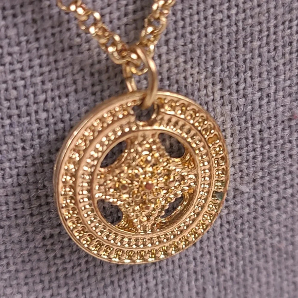 Delicate Necklace Set Pink Minimal Beachy Beaded Gold Tone Charm Coin 2 … - Picture 4 of 10